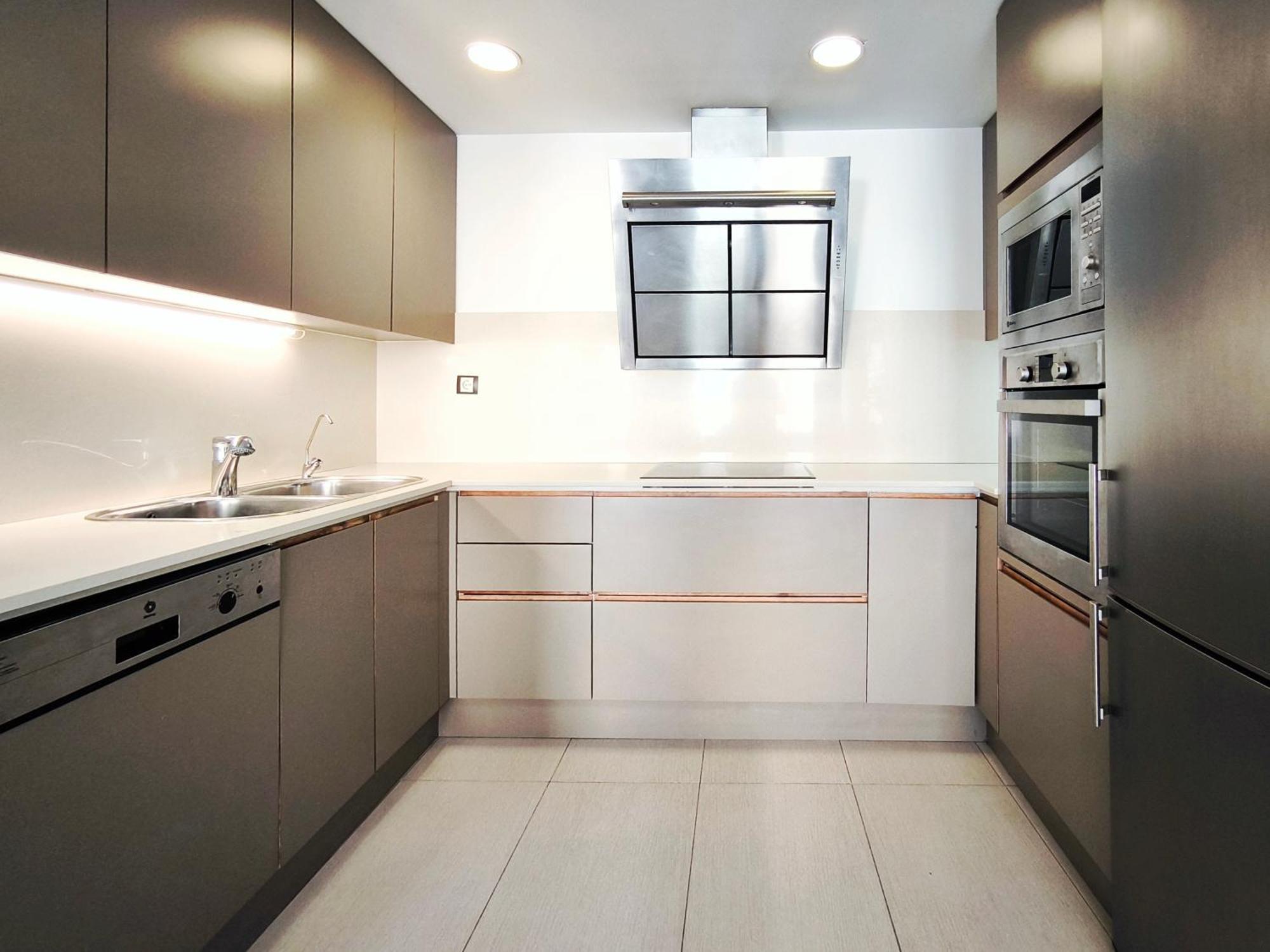 Moderno Apartamento Duplex En Terrassa Centro מראה חיצוני תמונה