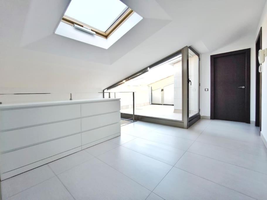 Moderno Apartamento Duplex En Terrassa Centro מראה חיצוני תמונה
