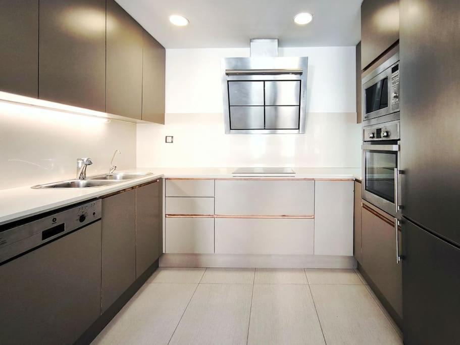 Moderno Apartamento Duplex En Terrassa Centro מראה חיצוני תמונה